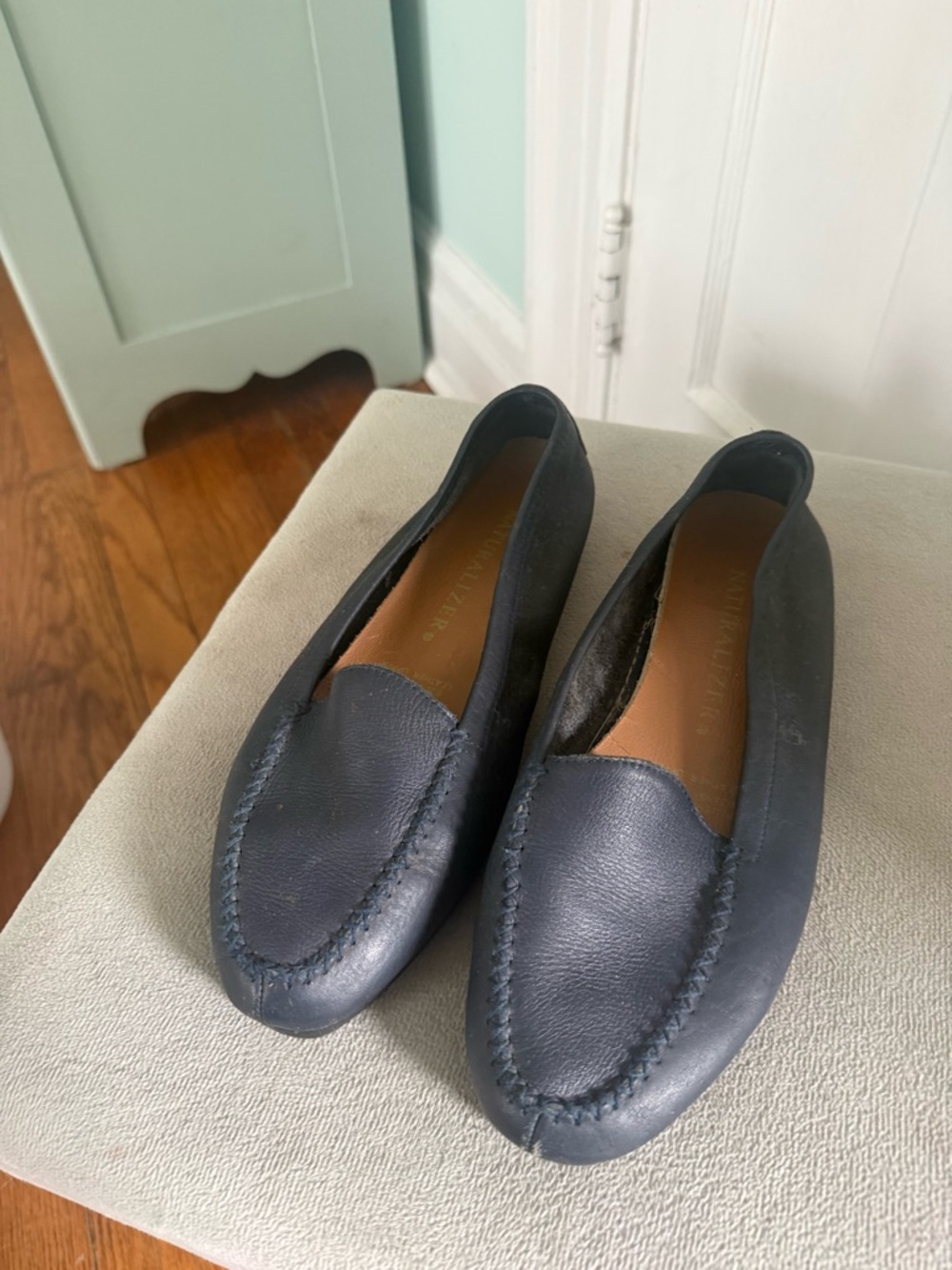 Naturalizer Navy Leather Women’s Loafers